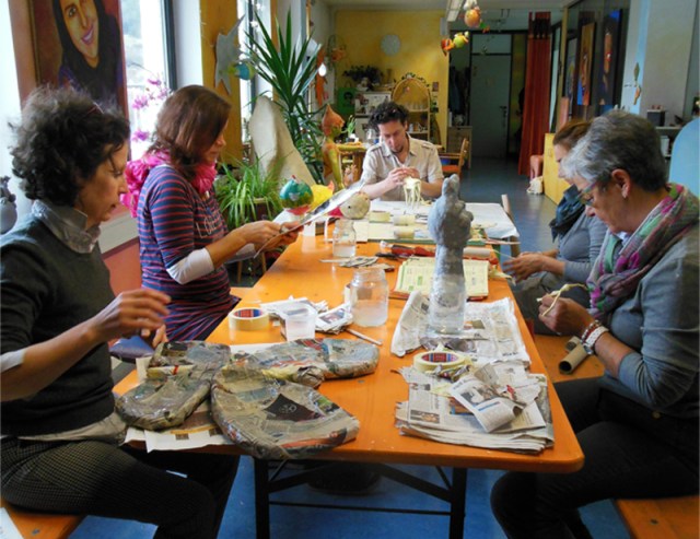 Papiermachè kurs im Atelier